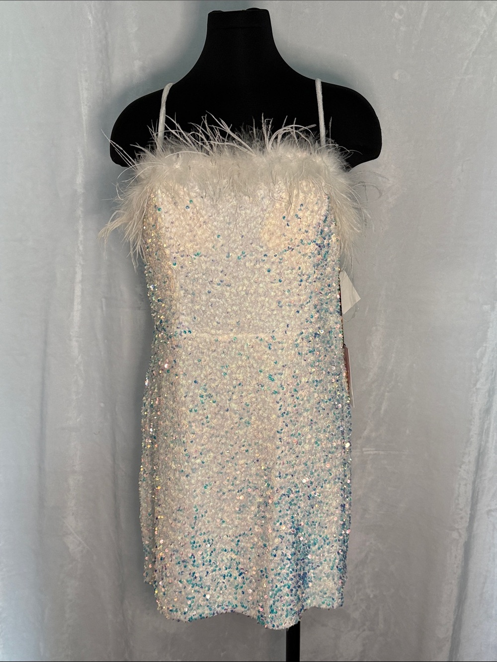White/iridescent Sequin Feather Trim Party Dress size XL